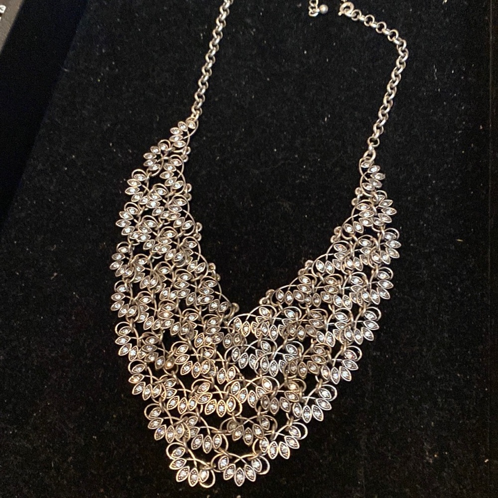45N Premier Designs “Ruffles” necklace